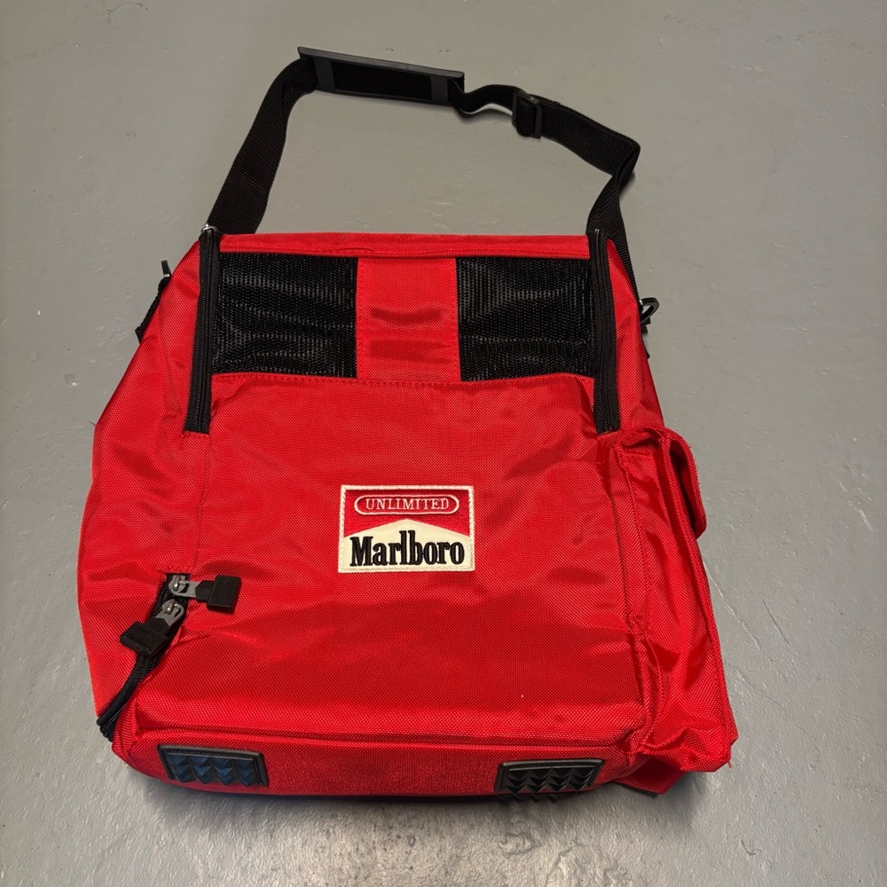 Marlboro insulated cooler or lunchbox bag adjustable strap